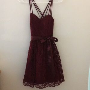 Lace burgundy homecoming style dress (worn once)